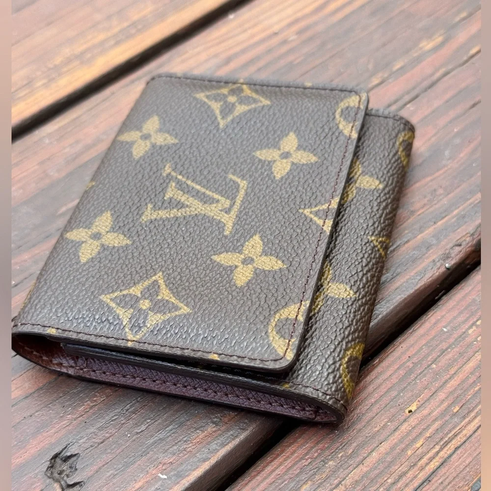 Louis Vuitton Men’s Business Card Wallet Case Monogram Canvas